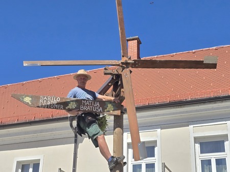 Klopotec na Glavnem trgu v Ljutomeru2